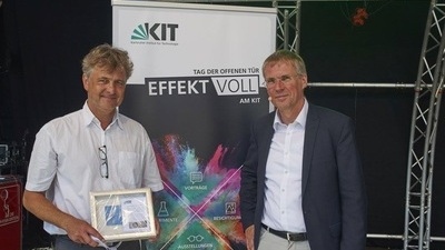 EFFEKTE-Auftakt: Holger Hanselka (re) und Frank Mentrup eröffneten das Wissenschaftsfestival  (Foto: Andreas Drollinger)