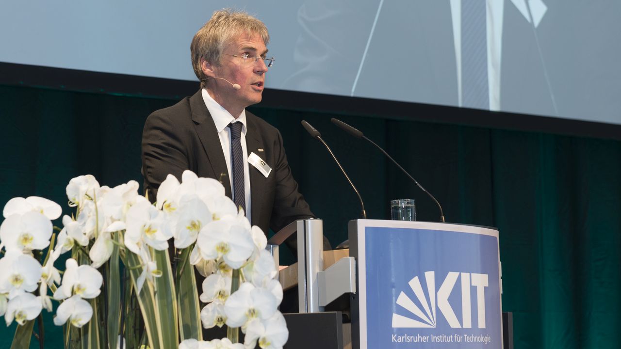 Professor Holger Hanselka, President of KIT. (Photo: Laila Tkotz)
