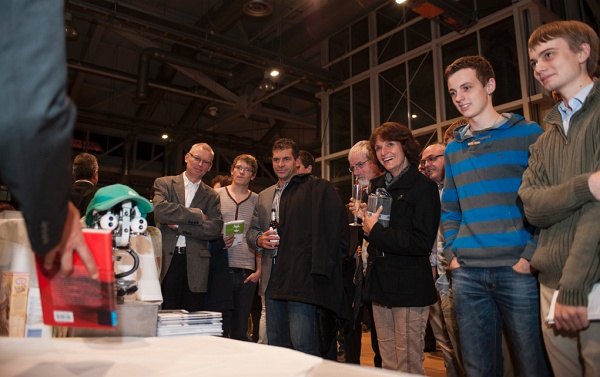 20121012-CN-04-008.jpg - Erstsemesterbegrüßung am Freitag, 12.Oktober 2012, im Kongresszentrum Karlsruhe,   Besuch der Informationsstände