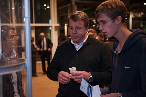 20121012-CN-04-018.jpg - Erstsemesterbegrüßung am Freitag, 12.Oktober 2012, im Kongresszentrum Karlsruhe,  Besuch der Informationsstände 