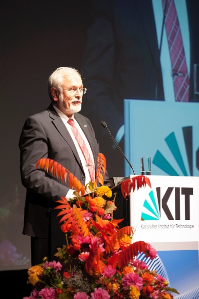 20121015-CN-01-008.JPG - Erstsemesterbegrüßung am Freitag, 12.Oktober 2012, im Kongresszentrum Karlsruhe, Begrüßung durch KIT-Präsident Prof. Dr. Eberhard Umbach