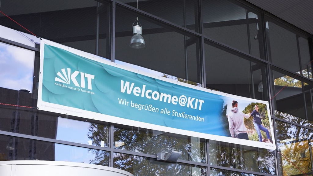 More than 5,000 First Semester Students Start at KIT