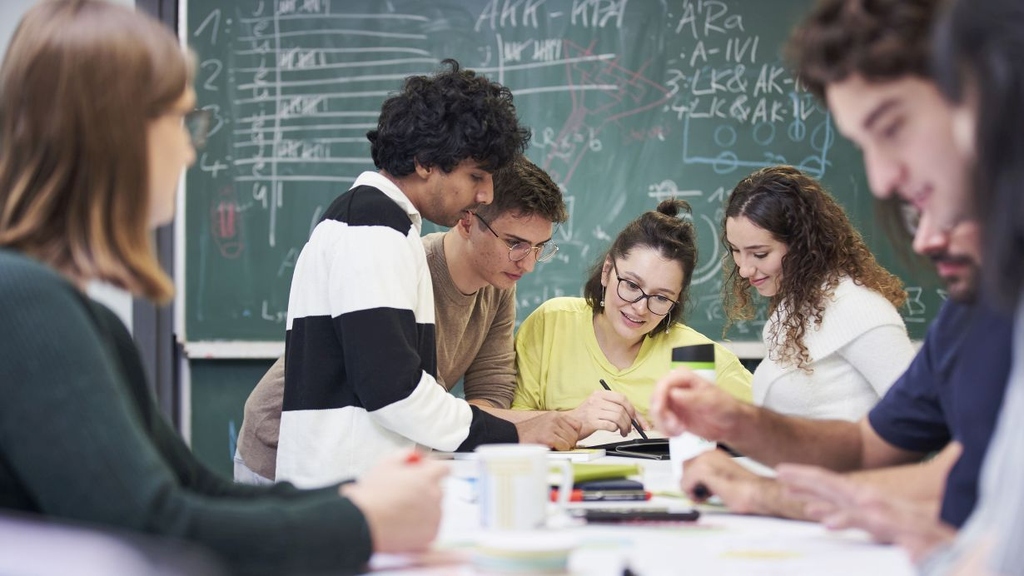 A Successful Entry into Studies: Start of the topMINT Orientation Semester