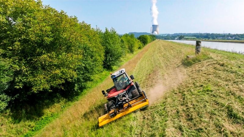 New Drive Technology for Off-Road Vehicles: Safe Across Rough Terrain