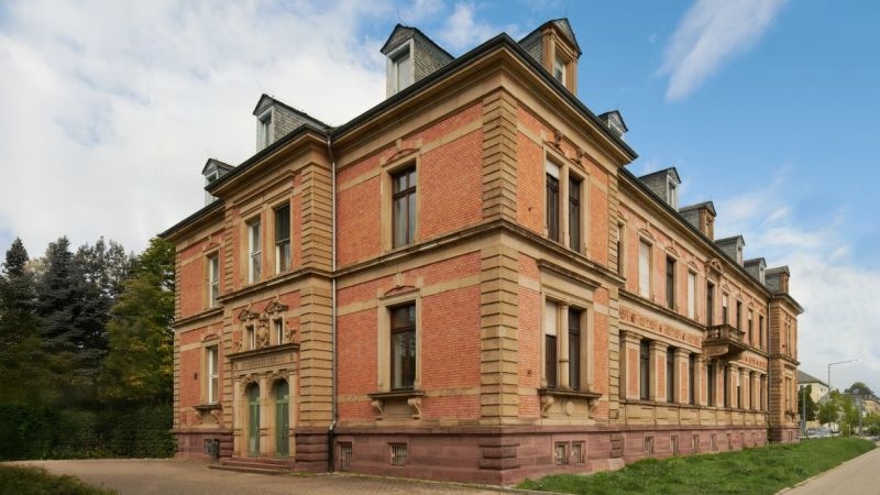 KIT to Renovate Historic Botanical Institute