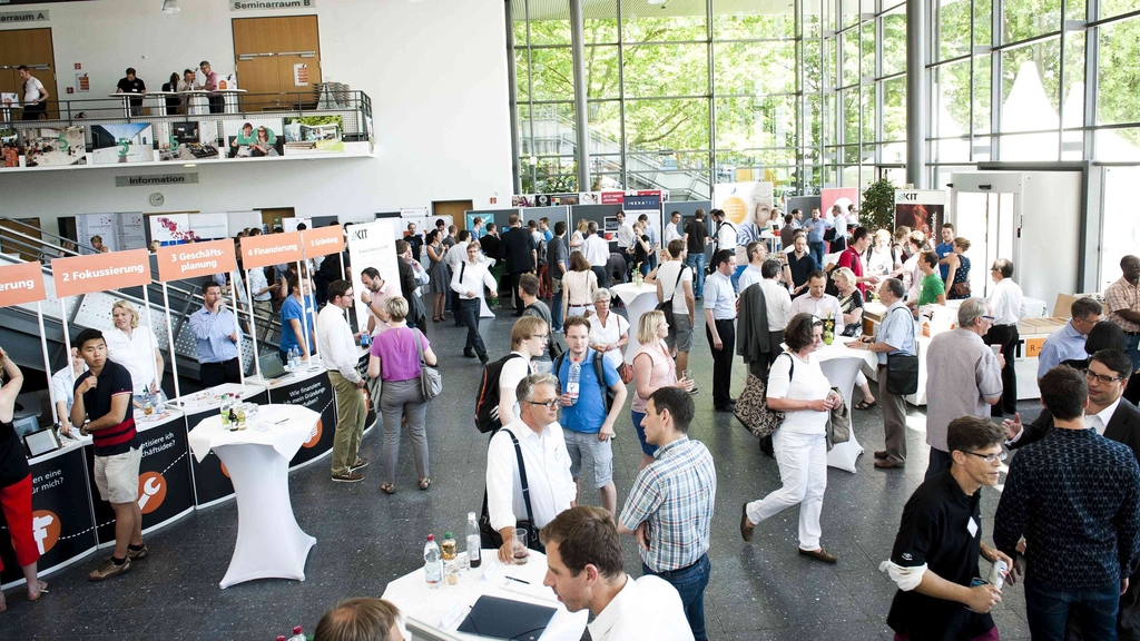 Unter dem Motto „Ideen anfeuern: Innovativ für Wirtschaft und Gesellschaft" veranstaltet das KIT am 29. Juni 2016 seinen Innovationstag (Foto: KIT)