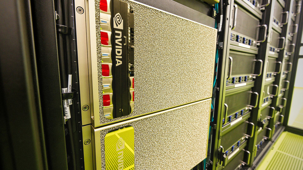 Bei den neuen Computersystemen vom Typ DGX A100 handelt es sich um Hochleistungsserver mit jeweils acht NVIDIA A100 Tensor Core GPUs. (Foto: Simon Raffeiner/SCC)