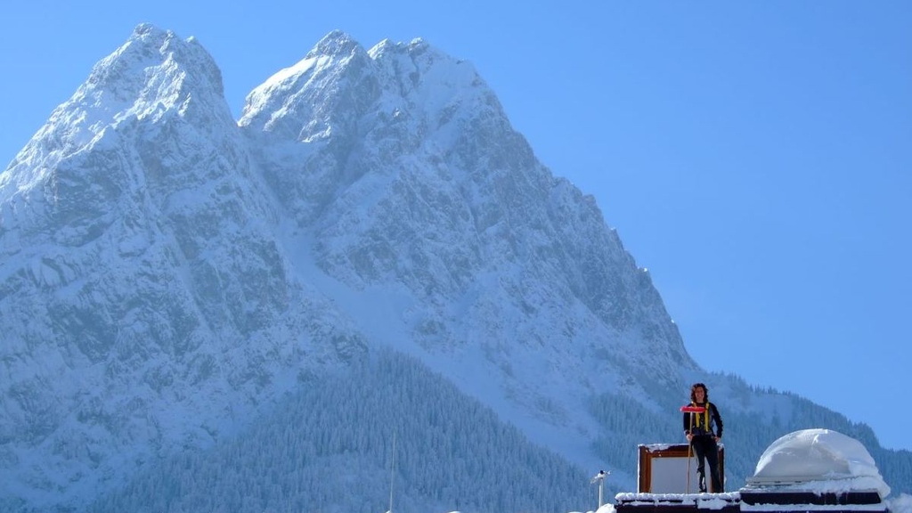 Auf der Zugspitze beobachten Wissenschaftler des KIT unter anderem die CO2-Konzentration in der Atmosphäre. (Foto: Markus Rettinger, KIT)