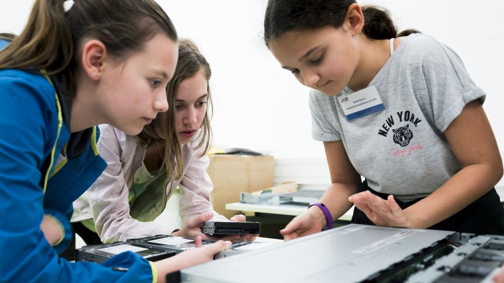 Girls‘ Day 2021: Studium und Ausbildung am KIT