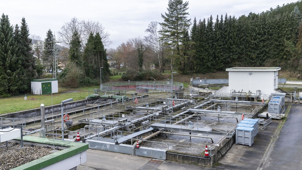 Das Abwassermonitoring könnte künftig dazu beitragen, die Verbreitung von Virusvarianten und Mutationen schneller zu erkennen. Ins Pilotprojekt steigen sukzessive 20 Standorte ein. (Foto: Amadeus Bramsiepe, KIT) 