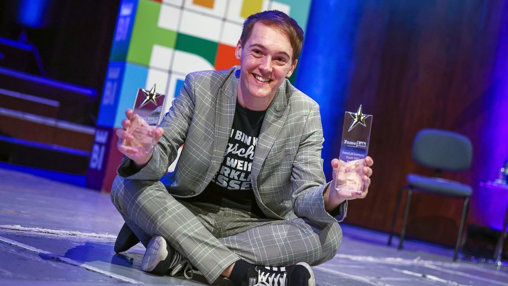 Junger Klimaforscher des KIT gewinnt FameLab Deutschland