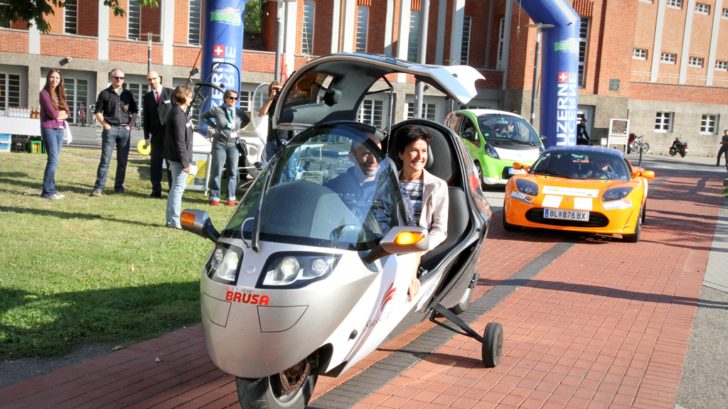 Weltgrößte Elektroauto-Rallye macht Stopp am KIT