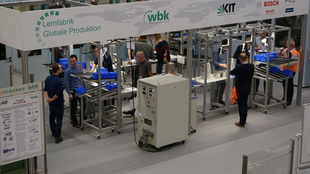 Lernfabrik für globale Produktion am KIT