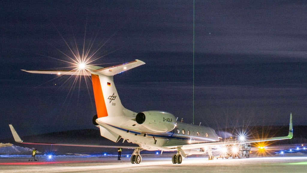 Per Lasersignal misst das Forschungsflugzeug HALO polare Stratosphärenwolken (Foto: Laila Tkotz, KIT)