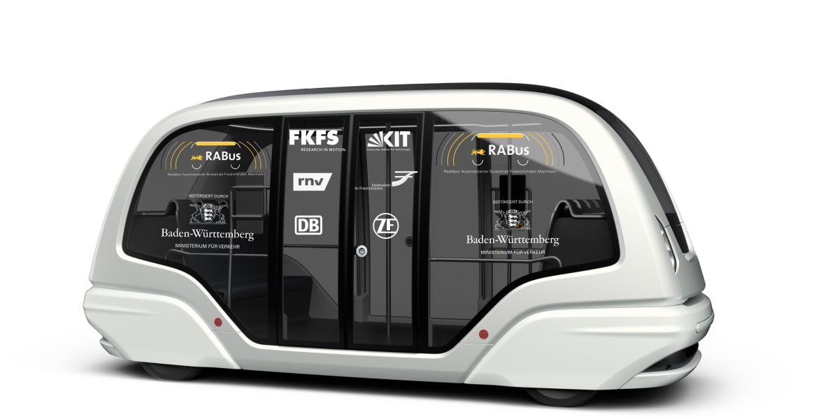 Prototyp eines selbstfahrenden Busses, der im Projekt RABus entstanden ist.