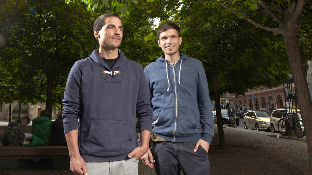 Die Gründer des KIT-Start-ups RESTUBE, Christopher Fuhrhop und Marius Kunkis (Foto: Bärbel Schmidt / Deutscher Gründerpreis)
