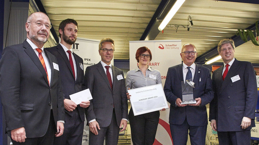 Gruppenbild von der Preisverleihung