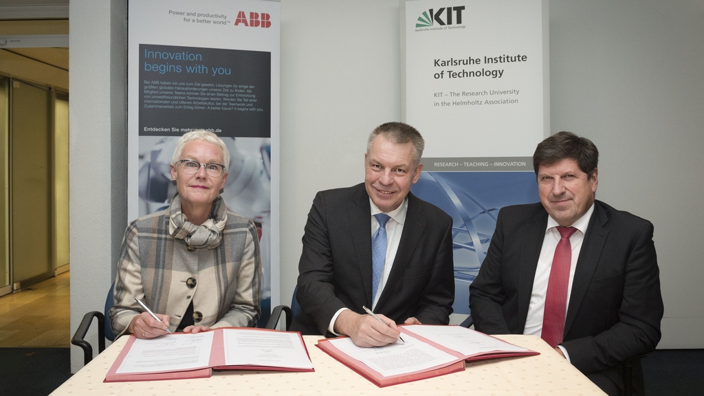 Gruppenbild der Partner: Barnstedt; Krabbe und Hirth (Foto:KIT)