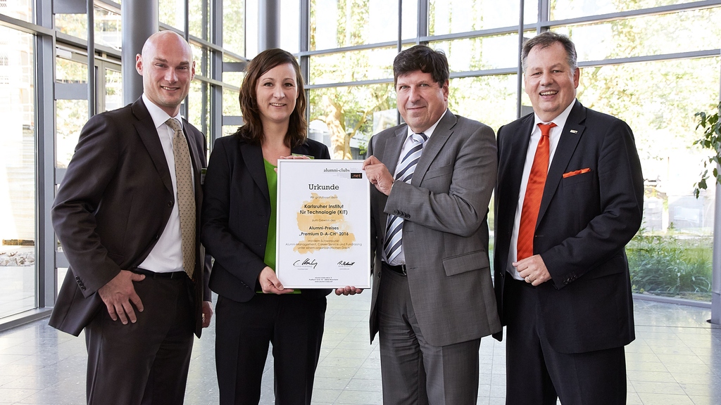 Gruppenbild von der Preisverleihung