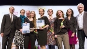 Teilnehmerinnen und Jury beim FameLab Karlsruhe 2014 (Foto: ONUK)