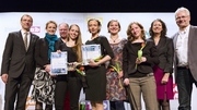 Teilnehmerinnen und Jury beim FameLab Karlsruhe 2014 (Foto: ONUK)
