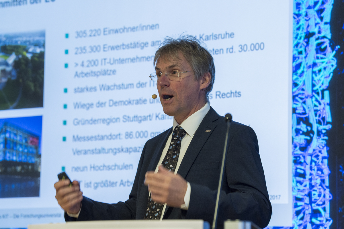 Holger Hanselka, Präsident des KIT (Foto: Amadeus Bramsiepe, KIT)