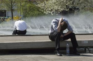 Rechtzeitig eine Pause einzulegen, hilft gegen Stress. KIT-Forscher bringen ein mobiles Gerät auf den Markt, das den richtigen Moment anzeigt. (Foto: Markus Breig)