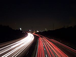 Die Straßen der Zukunft: Welche Fahrzeuge werden auf ihnen verkehren? (Bild: photocase)