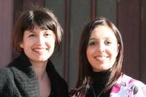  Arbeiten an der Habilitation: Stefanie Speidel (links) und Elena Pancera (rechts) (Foto: KIT)