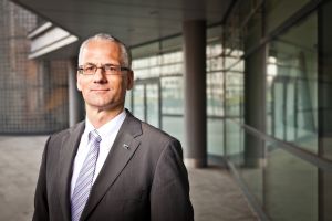 Dr. Joachim Knebel, KIT, erhält den Europäischen Wissenschafts-Kulturpreis 2011 (Foto: Marko Priske) 