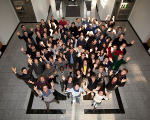 International und multidisziplinär: das Team des Europäischen Instituts für  Energieforschung. (Foto: EIFER) 