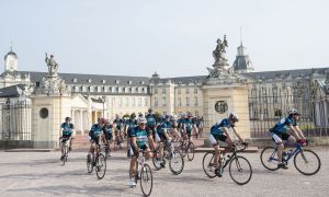 Wie in den Vorjahren ist das Karlsruher Schloss Start- und Zielort der tourEUCOR (Foto: Markus Breig, KIT)