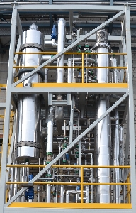 In dieser Anlage entsteht 5-Hydroxymethylfurfural aus Biomasse. Die Verbindung kann als Ausgangsstoff für viele Materialien fungieren. (Foto: AVA Biochem) 