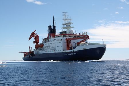 „Schwimmendes Großlabor“: das Forschungsschiff Polarstern (Foto: Folke Mehrtens, Alfred-Wegener-Institut)