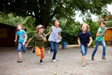 Bewegung ist ein zentrales Element der Gesundheitsförderung bei Kindern (Foto: Christian Schwier/Fotolia)