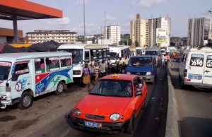 Road in the 5-million megacity of Abidjan, Ivory Coast. (Photo: Sekou Keita)