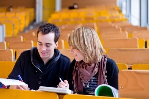 Welches Studium, an welcher Hochschule? Zu den Möglichkeiten beraten KIT, HsKA und DHBW KA gemeinsam am 28. April (Foto: Harry Marx)