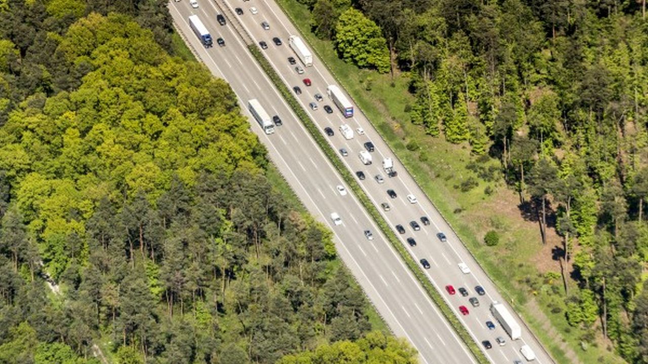 Autobahnen und andere Transportwege wie Schiene, Wasser und Luft werden mit dem Modell HIGH-TOOL abgebildet, um politische Entscheidungen vorzubereiten. (Bild: KIT)