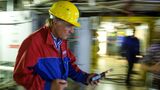 In the future, inspectors at shipyards are to directly supply digital information about the construction progress and safety deficiencies. (Photo: M. Wessels / MEYER WERFT)