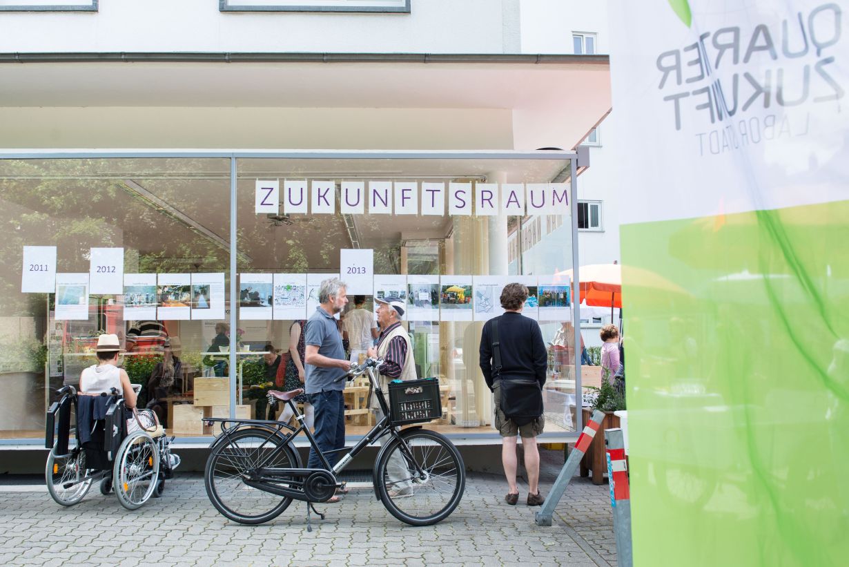 Der Zukunftsraum des Reallabors 131 des KIT dient den Bürgerinnen und Bürgern der Oststadt als Treffpunkt, Informations- und Bildungsstätte. (Foto: Tanja Meißner)