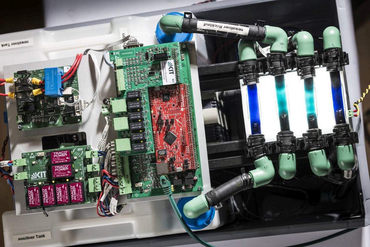 2018_039_Redox Flow Batterie Netzspeicher fuer die Energiewende_72dpi