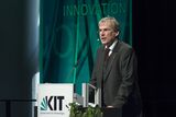 At the Annual Celebration, the President of KIT, Holger Hanselka, spoke about the opportunities and challenges associated with new technologies, such as AI. (Photo: M. Breig/KIT)
