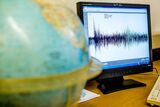 Until now, a lot of human expertise was required to evaluate seismic waves. The neural network of KIT now allows for a faster evaluation of more data. (Photo: Manuel Balzer, KIT)