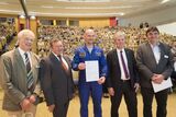 Vom All zurück zu den wissenschaftlichen Wurzeln: ESA-Astronaut Alexander Gerst erhielt den Ehrendoktor der KIT-Fakultäten für Physik und für Bauingenieur-, Geo- und Umweltwissenschaften.(Foto: Markus Breig/KIT) 