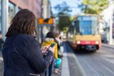 Apps help travelers in planning public transport routes, but often fail to display the best route. (Photo: Robert Fuge, KIT) 