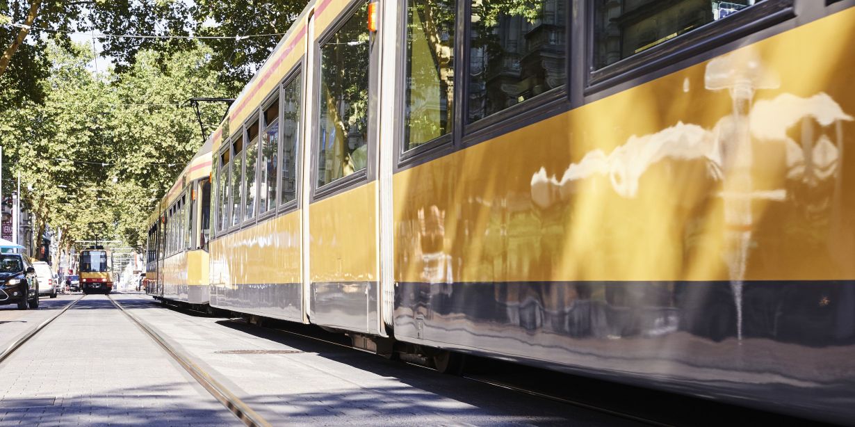 Technische und rechtliche Herausforderungen betrachtet das Projekt AStriD bei der Automatisierung von Straßenbahndepots. (Foto: Sandra Göttisheim, KIT) 