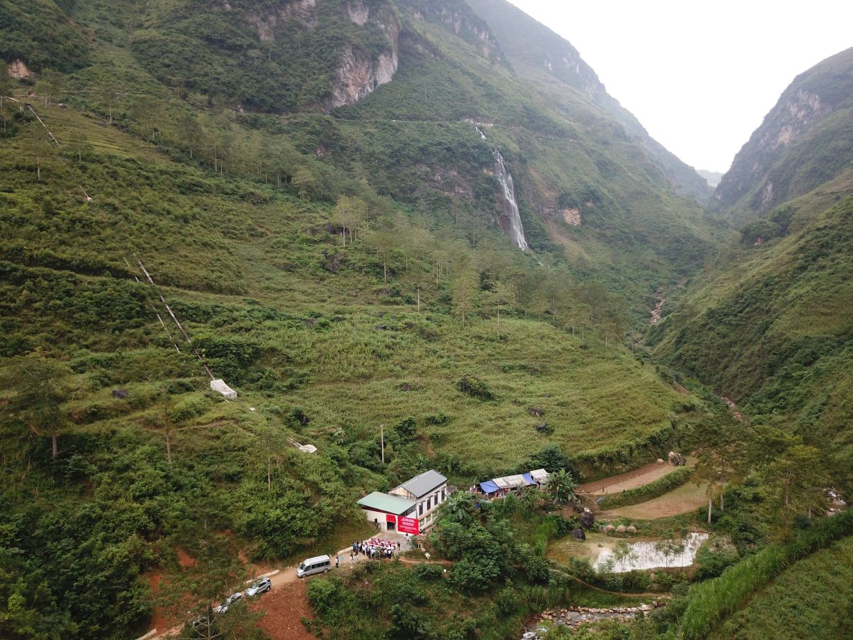 Karst areas often suffer from water shortage: Water is available at great depths only and susceptible to pollution. (Photo: Peter Oberle, KIT) 