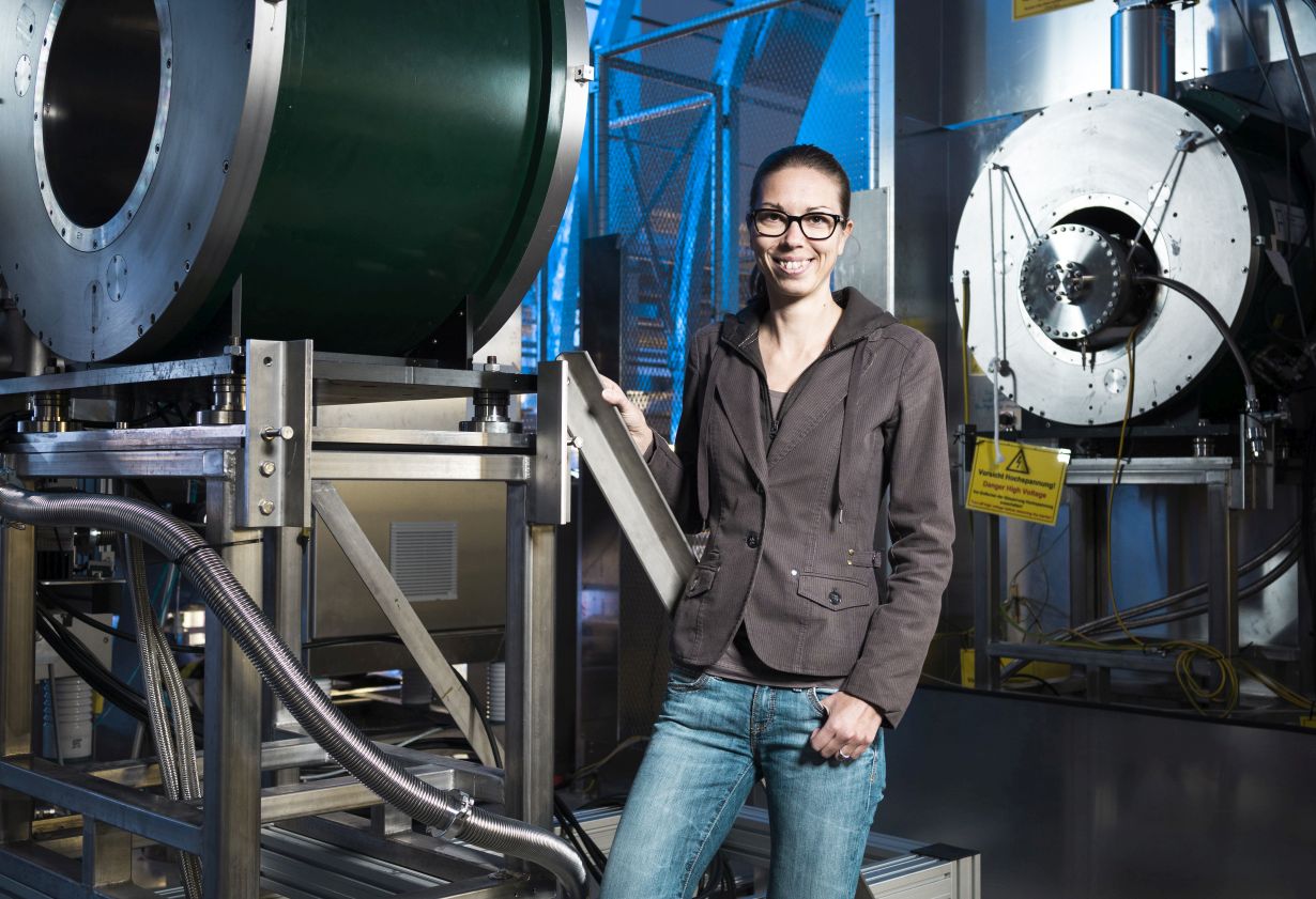 Dr. Kathrin Valerius is astroparticle physicist and heads a Young Investigators Group within the Karlsruhe Tritium Neutrino Experiment “KATRIN” of KIT. (Photo: Markus Breig, KIT)  