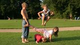 Beim Spielen im Freien haben sich Kinder und Jugendliche im Lockdown Bewegung verschafft. (Foto: Martin Köhler für die Motorik-Modul-Studie)