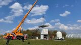 Aufbau des KITcube Niederschlagsradars zur Niederschlagsmessung in einem Umkreis von 100 Kilometern in der Region Schwäbische Alb/Neckartal. (Foto: Andreas Wieser, KIT)